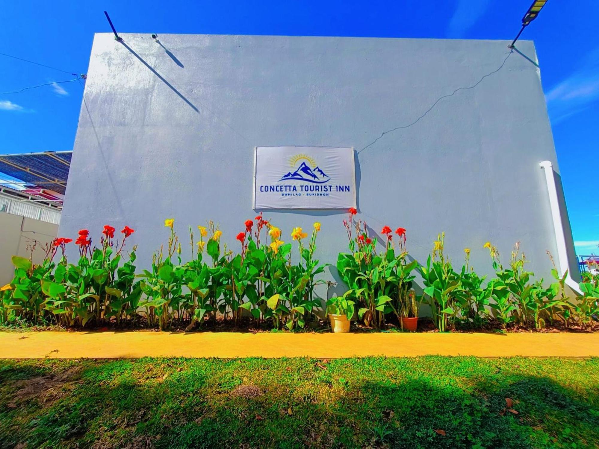 Concetta Tourist Inn Manolo Fortich Bagian luar foto