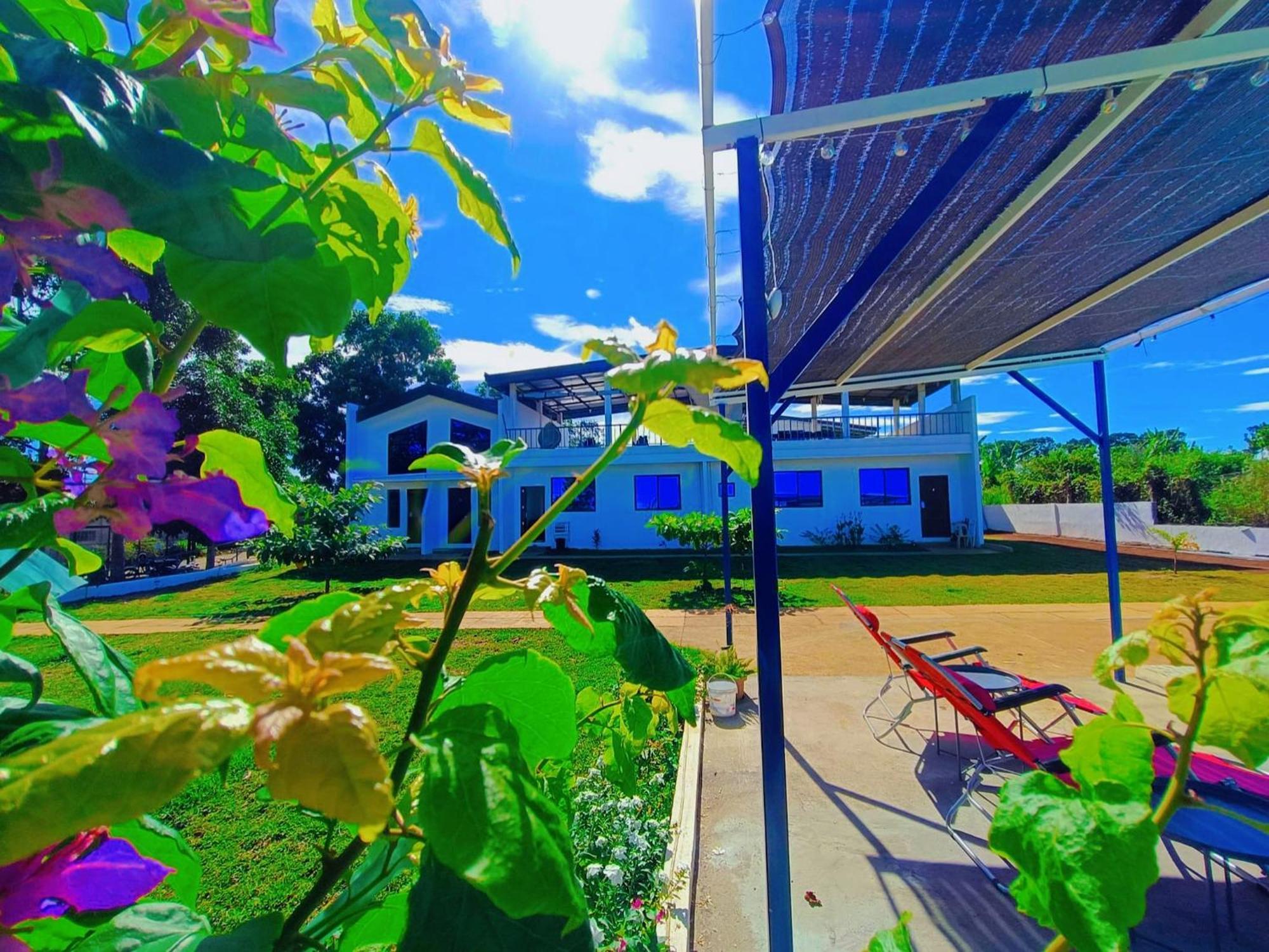 Concetta Tourist Inn Manolo Fortich Bagian luar foto